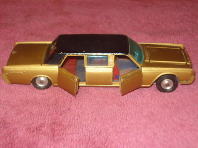 CORGI DIE-CAST BUSES, BIRNEY SAFETY CARS AND PCC STREETCARS